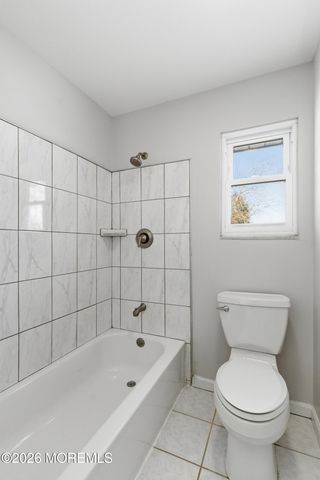 35 Vivian Court, Howell, NJ 07731