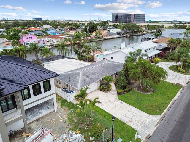 3921 E EDEN ROC CIRCLE, Tampa, FL 33634