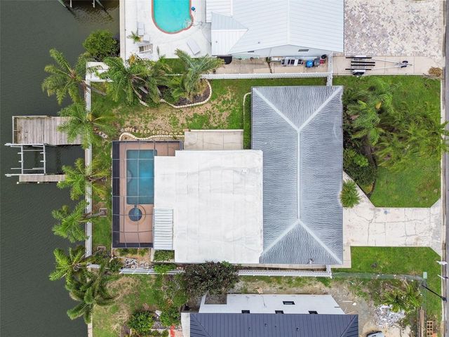 3921 E EDEN ROC CIRCLE, Tampa, FL 33634