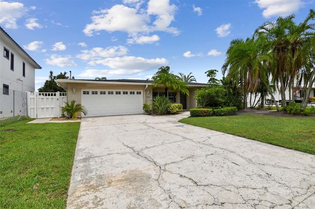 3921 E EDEN ROC CIRCLE, Tampa, FL 33634