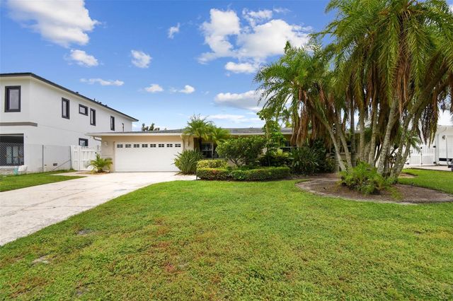 3921 E EDEN ROC CIRCLE, Tampa, FL 33634