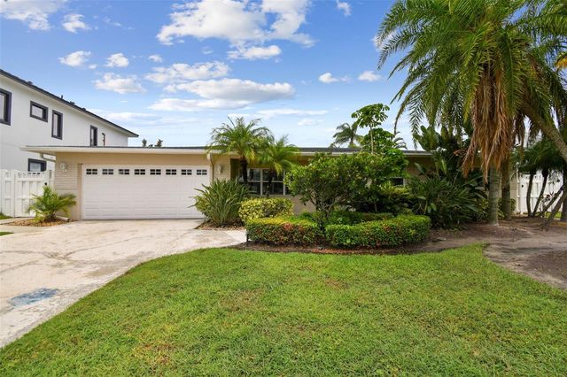 3921 E EDEN ROC CIRCLE, Tampa, FL 33634
