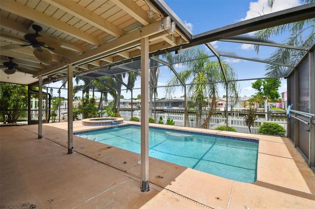 3921 E EDEN ROC CIRCLE, Tampa, FL 33634