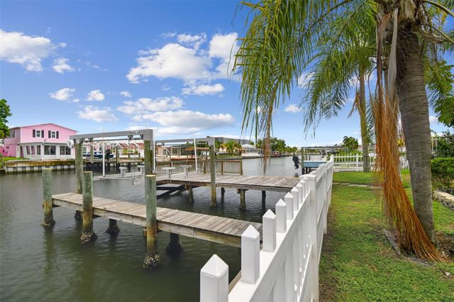 3921 E EDEN ROC CIRCLE, Tampa, FL 33634