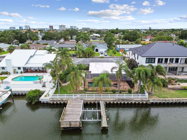 3921 E EDEN ROC CIRCLE, Tampa, FL 33634