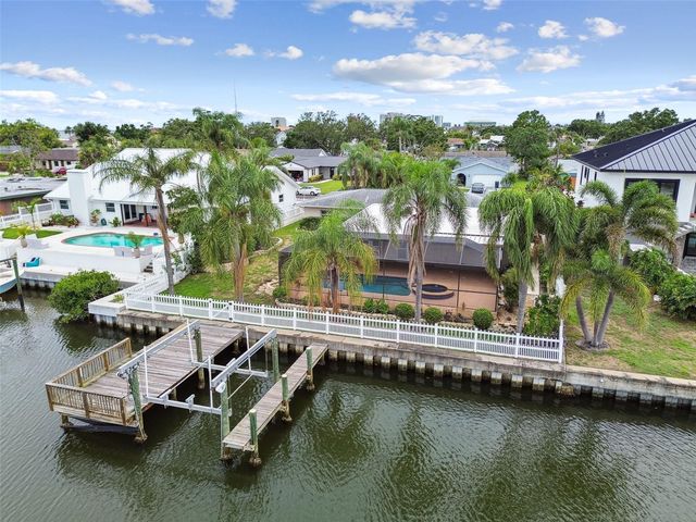 3921 E EDEN ROC CIRCLE, Tampa, FL 33634