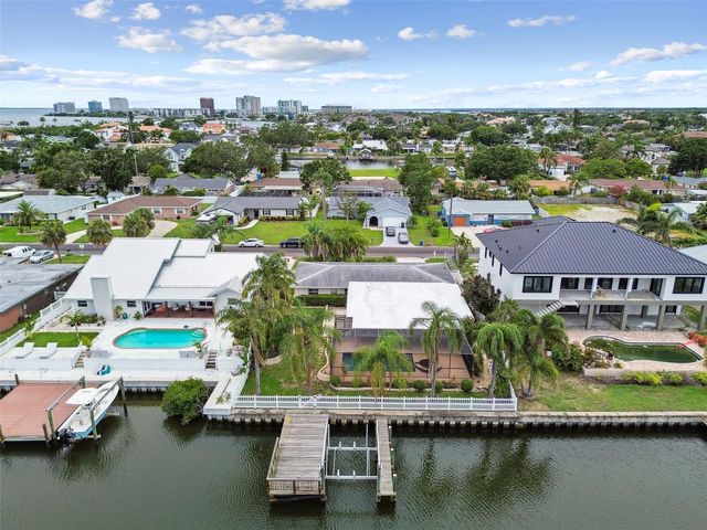 3921 E EDEN ROC CIRCLE, Tampa, FL 33634