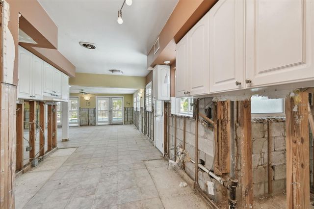 3921 E EDEN ROC CIRCLE, Tampa, FL 33634
