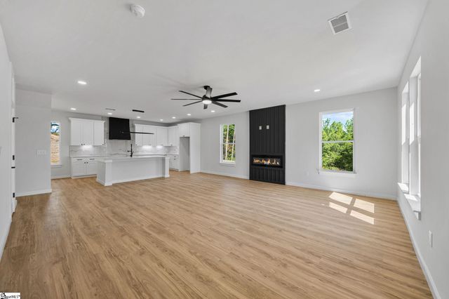 152 Boxwood Lane, Easley, SC 29640