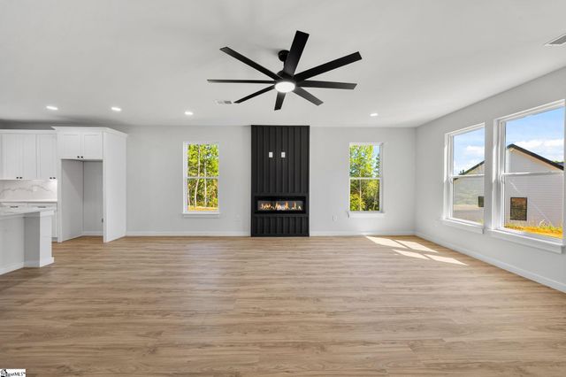 152 Boxwood Lane, Easley, SC 29640