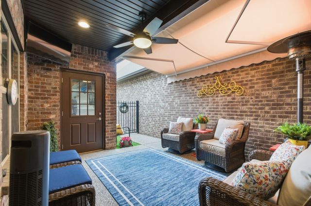 2049 Flowing Creek Dr, Franklin, TN 37064