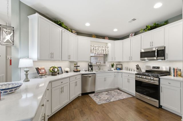 2049 Flowing Creek Dr, Franklin, TN 37064