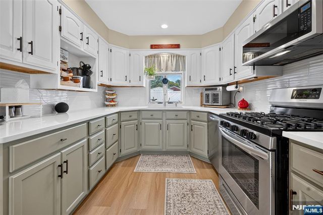 50 Maple Hill Road, Clifton, NJ 07013