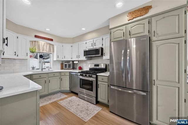 50 Maple Hill Road, Clifton, NJ 07013