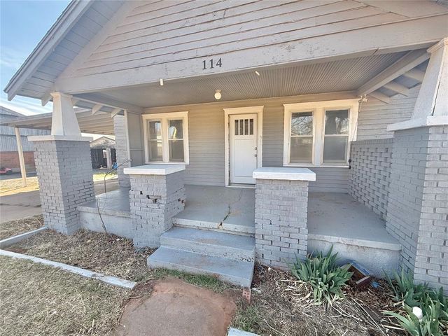 114 S 5th Street, Sentinel, OK 73664