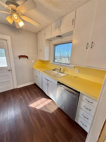 114 S 5th Street, Sentinel, OK 73664