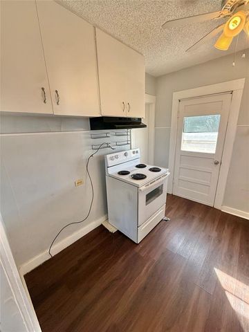 114 S 5th Street, Sentinel, OK 73664