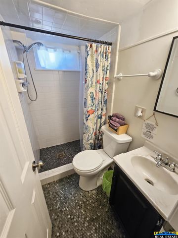 538 E 4th Street, Papillion, NE 68046