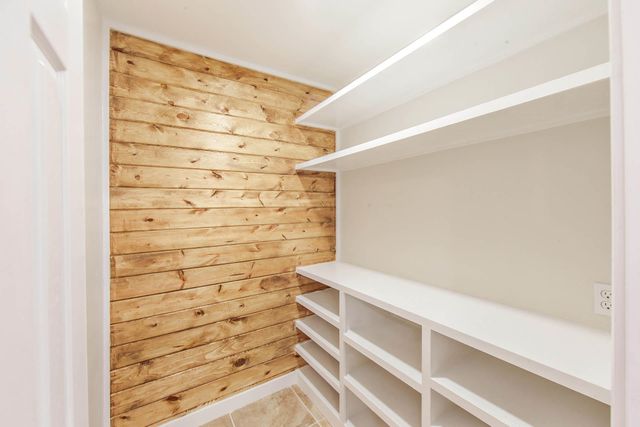 1465 Ellender Street, Houma, LA 70363