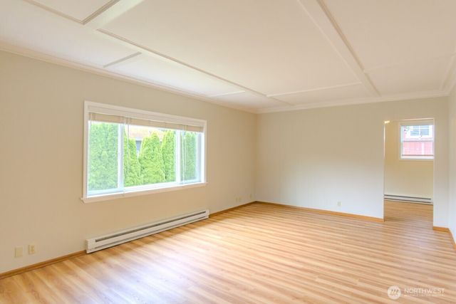 9017 5th Avenue NE, Seattle, WA 98115