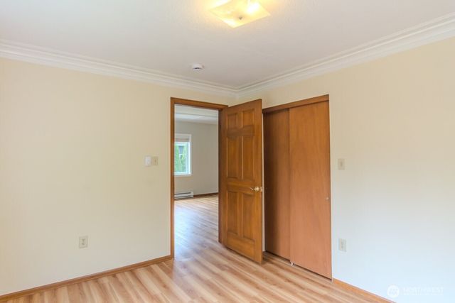 9017 5th Avenue NE, Seattle, WA 98115