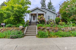 9017 5th Avenue NE, Seattle, WA 98115