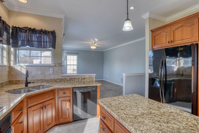 233 CARRINGTON DR, Dover, DE 19904