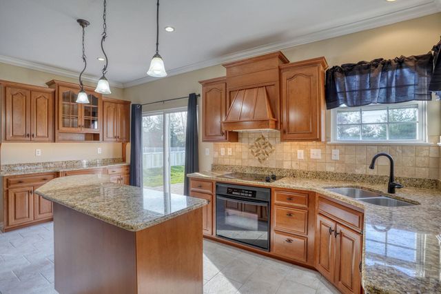 233 CARRINGTON DR, Dover, DE 19904