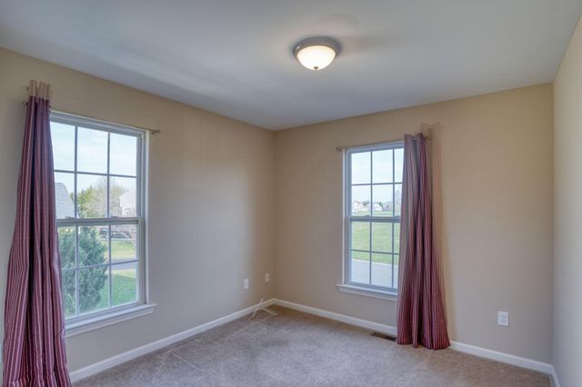 233 CARRINGTON DR, Dover, DE 19904