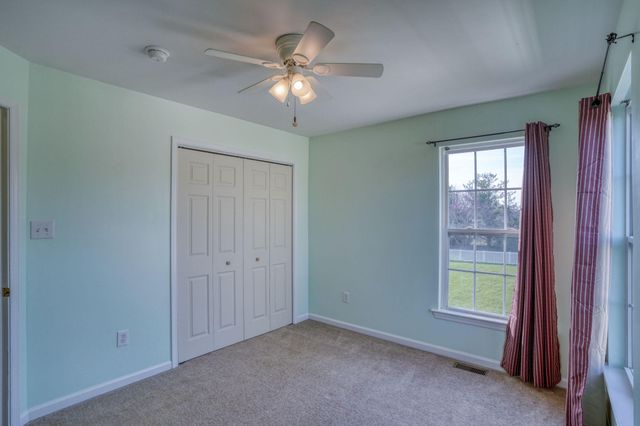 233 CARRINGTON DR, Dover, DE 19904