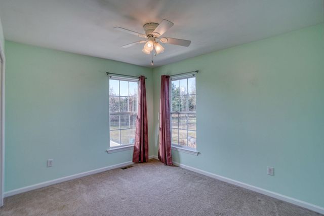 233 CARRINGTON DR, Dover, DE 19904