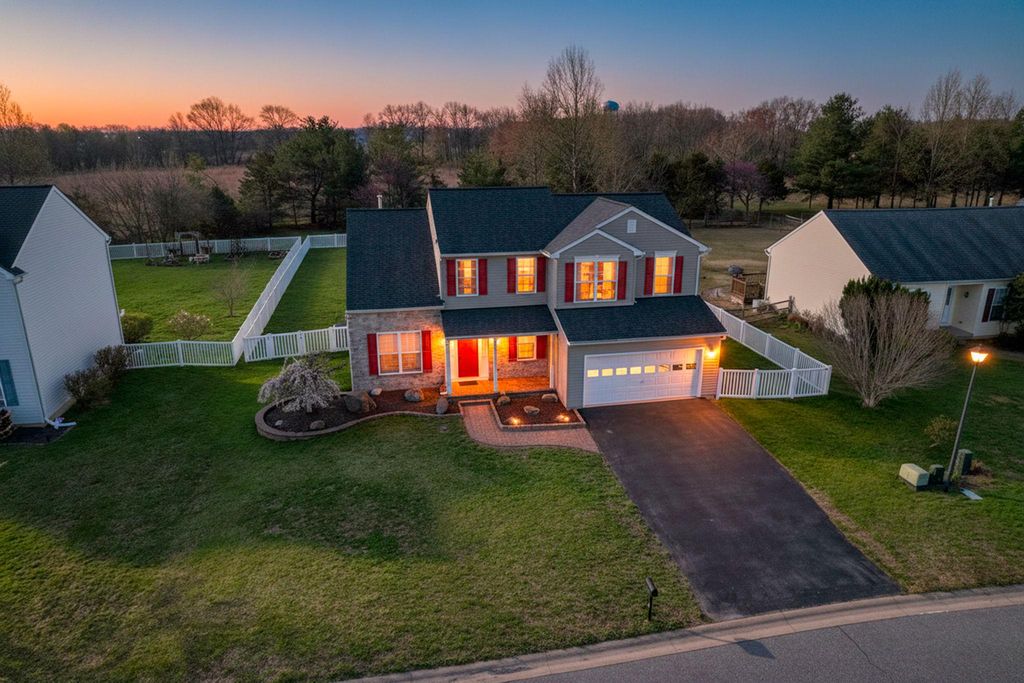 233 CARRINGTON DR, Dover, DE 19904