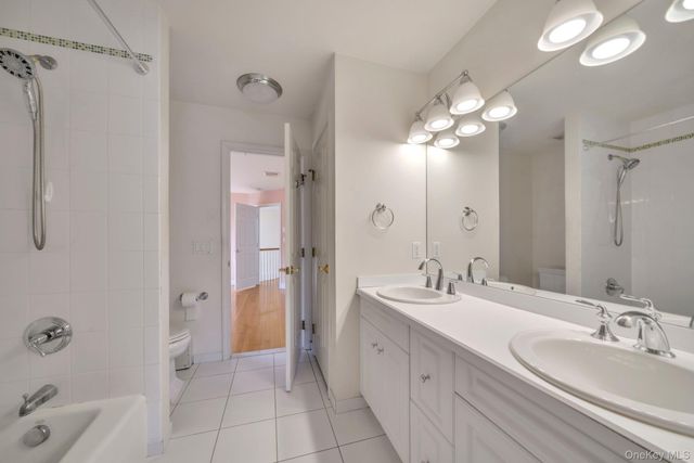 25 Charnwood Drive, Suffern, NY 10901