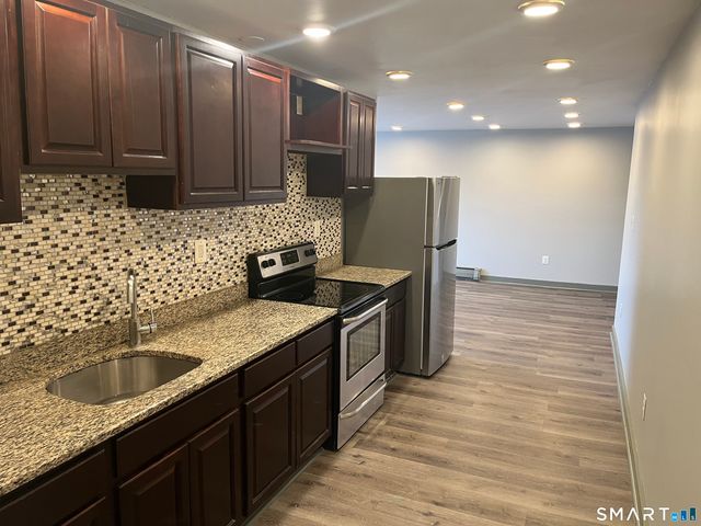 32 Cook Avenue 305, Meriden, CT 06451