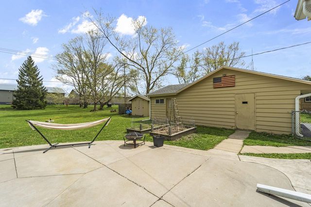 W229S8610 Big Bend DRIVE, Big Bend, WI 53103