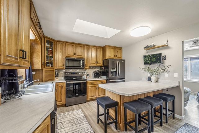 W229S8610 Big Bend DRIVE, Big Bend, WI 53103