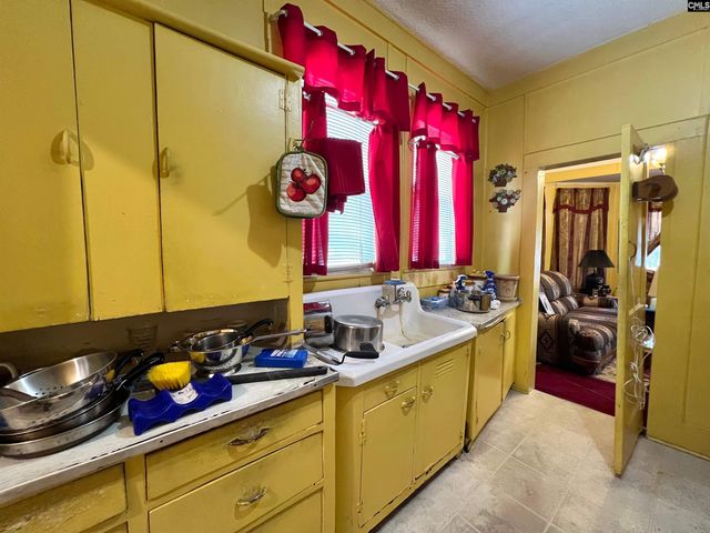 1900 High Street, Columbia, SC 29203