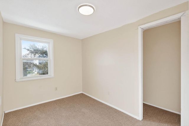 813 Jessamine Avenue E, Saint Paul, MN 55106