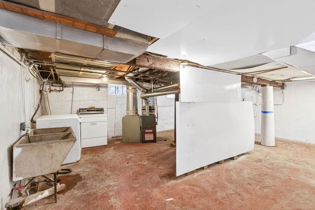 813 Jessamine Avenue E, Saint Paul, MN 55106