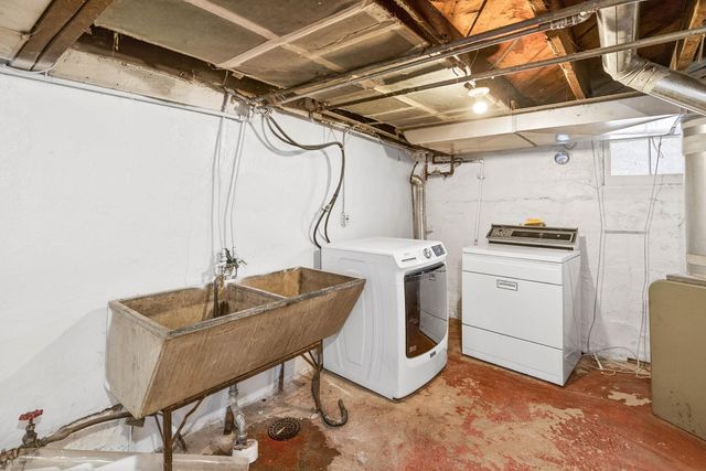 813 Jessamine Avenue E, Saint Paul, MN 55106