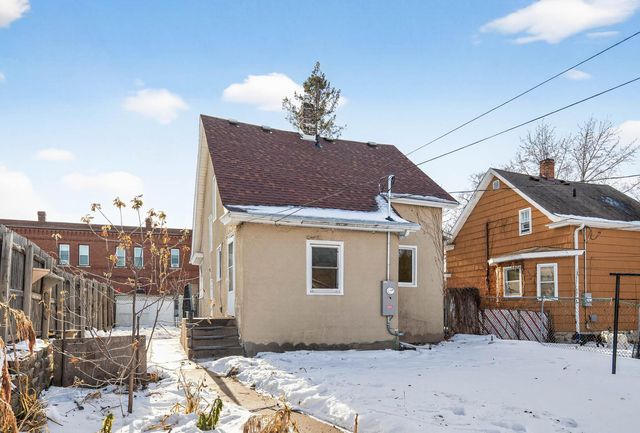 813 Jessamine Avenue E, Saint Paul, MN 55106