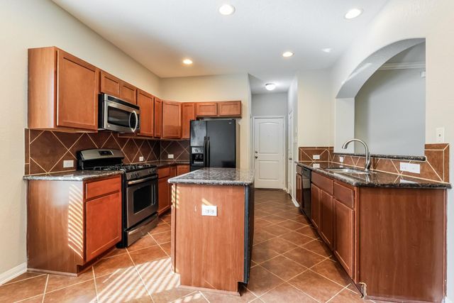 139 Piney Pathway, Magnolia, TX 77354