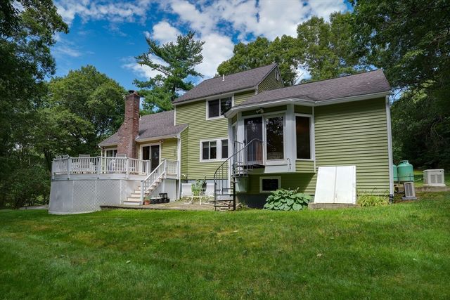 7 Daniels Road, Mendon, MA 01756