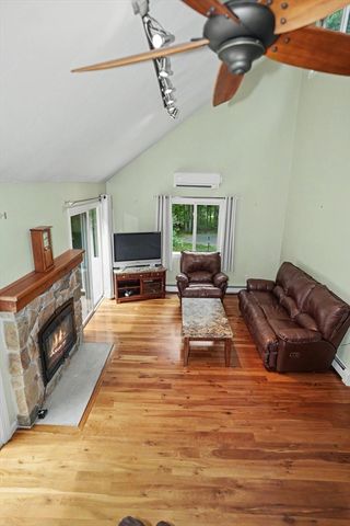 7 Daniels Road, Mendon, MA 01756