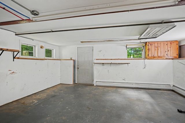 7 Daniels Road, Mendon, MA 01756