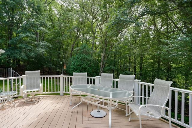 7 Daniels Road, Mendon, MA 01756