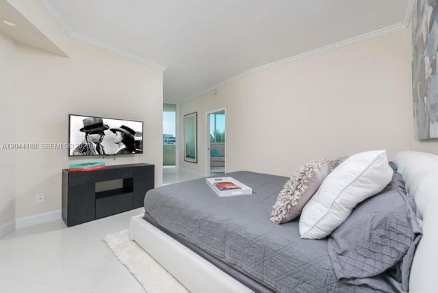 300 S Pointe Drive 706, Miami Beach, FL 33139