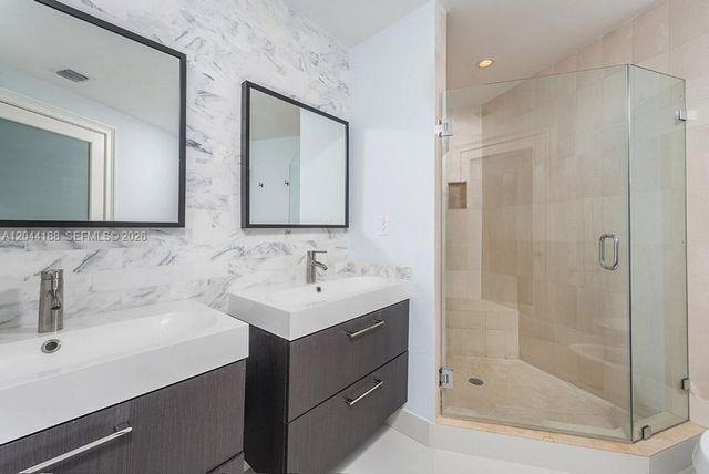 300 S Pointe Drive 706, Miami Beach, FL 33139