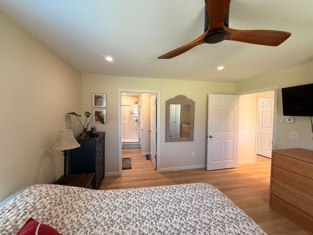 47 Little Brook Lane, Bristol, VT 05443