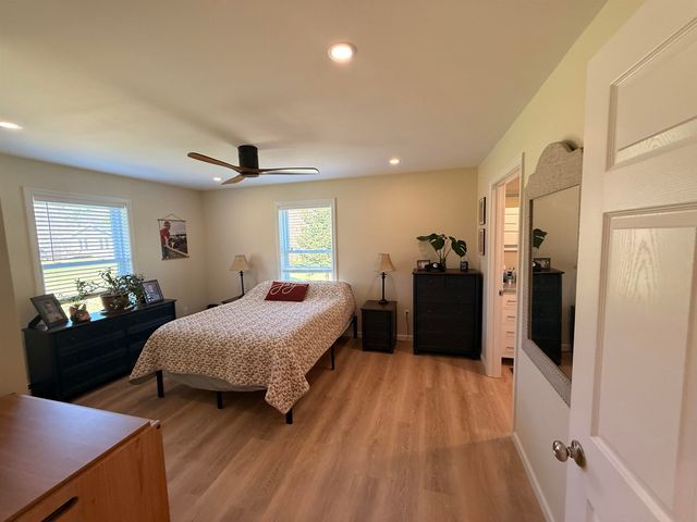 47 Little Brook Lane, Bristol, VT 05443